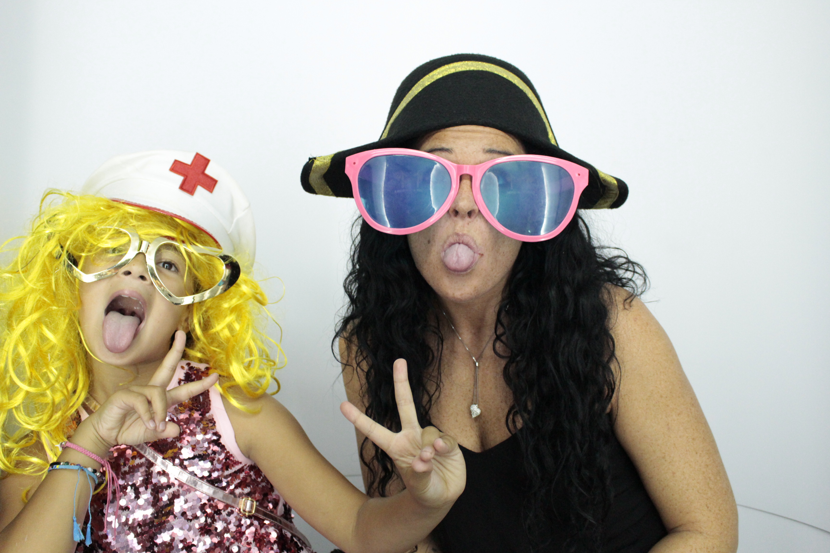 Louise & Dan's Big Day | View more photos from the event at gallery.myphotoboothexperience.co.uk/u/MyPhotoBoothExperienceLtd/Louise-Dans-Big-Day